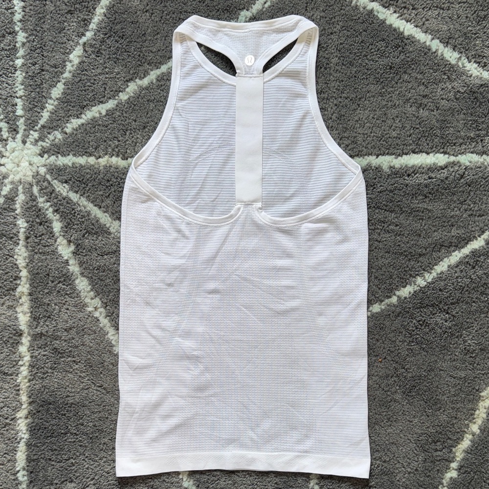 lululemon White Swiftly Tech Racerback Tank, size 4